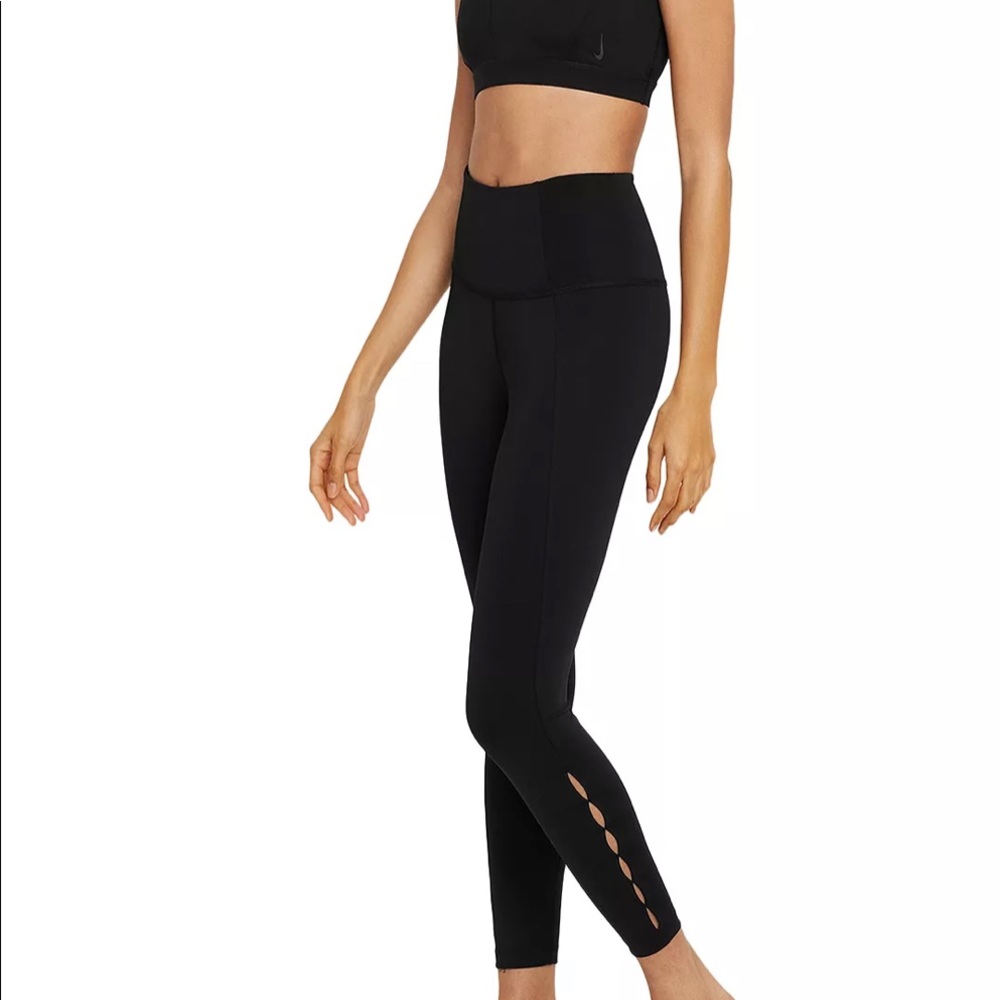 Nike Dri-FIT High Waist Cutout Leggings